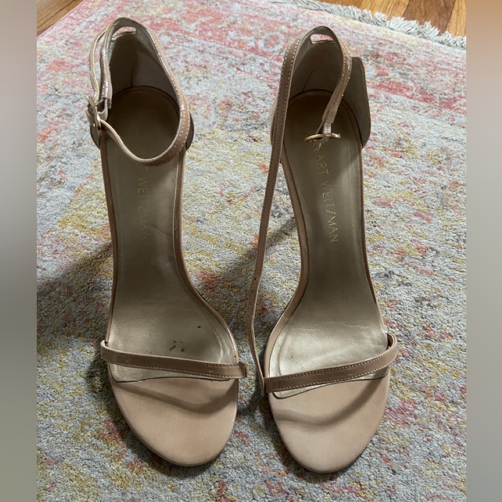 Stuart Weitzmqn Nudistsong Nude Patent Heels Size 8
